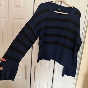 Wide Sleeved Striped Crewneck Sweater - Navy & Black